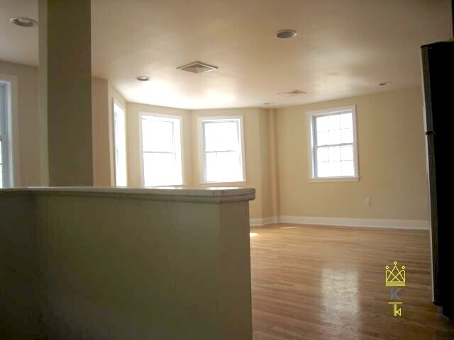 57 Day St, Jamaica Plain