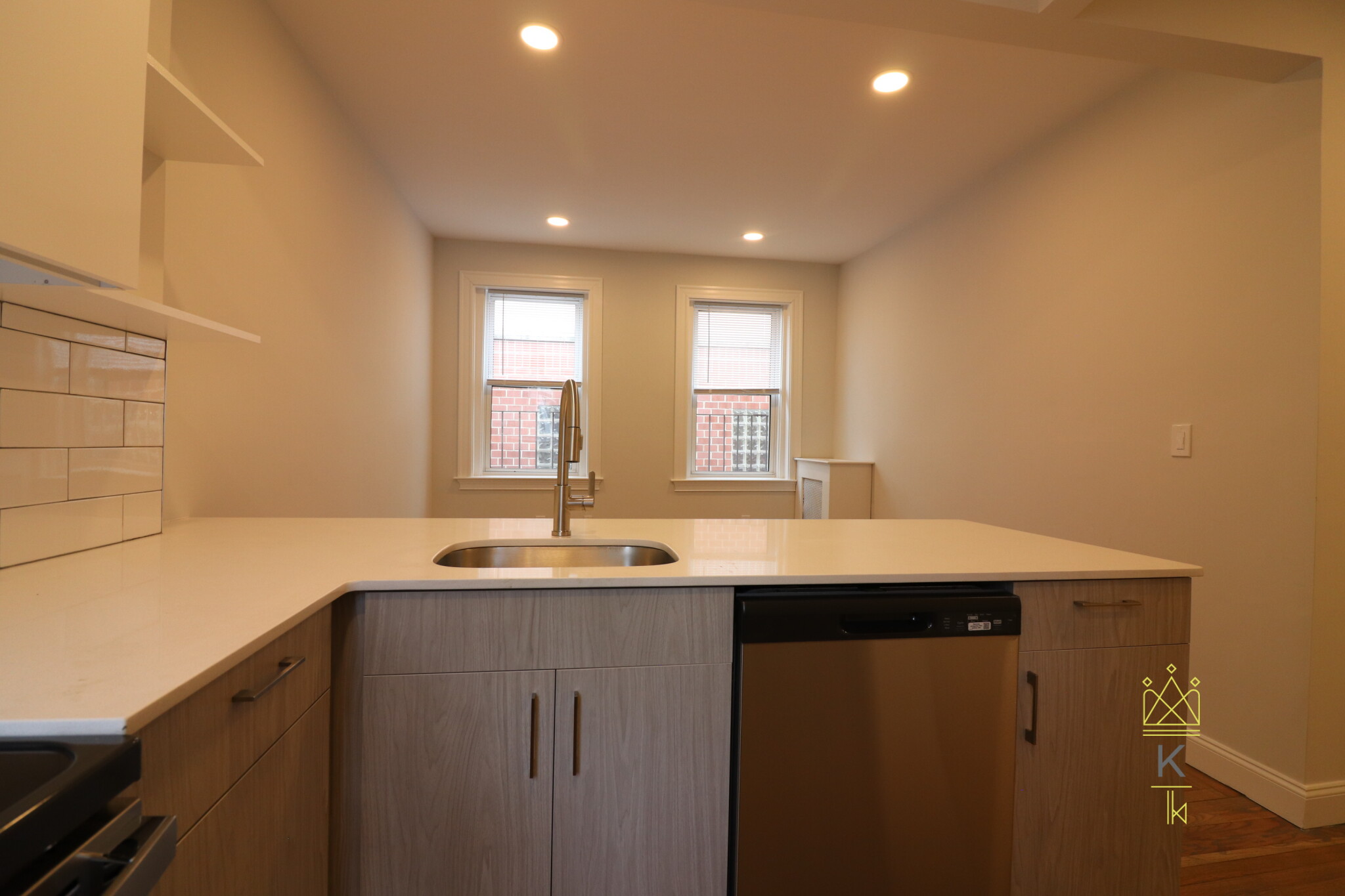 40 Queensberry St, Fenway