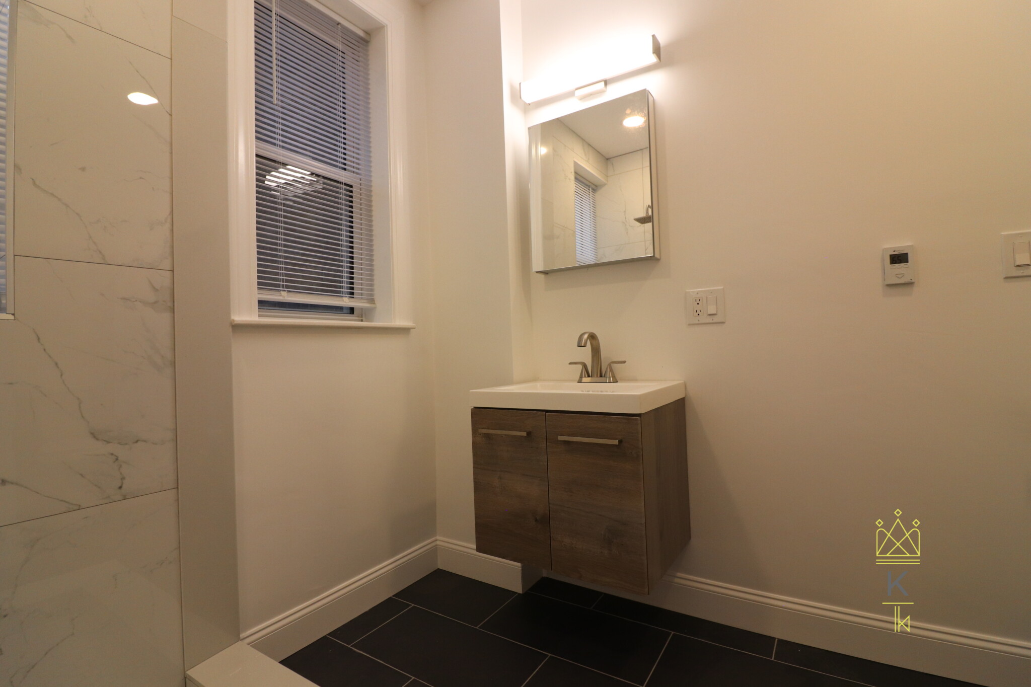 55 Queensberry St, Fenway