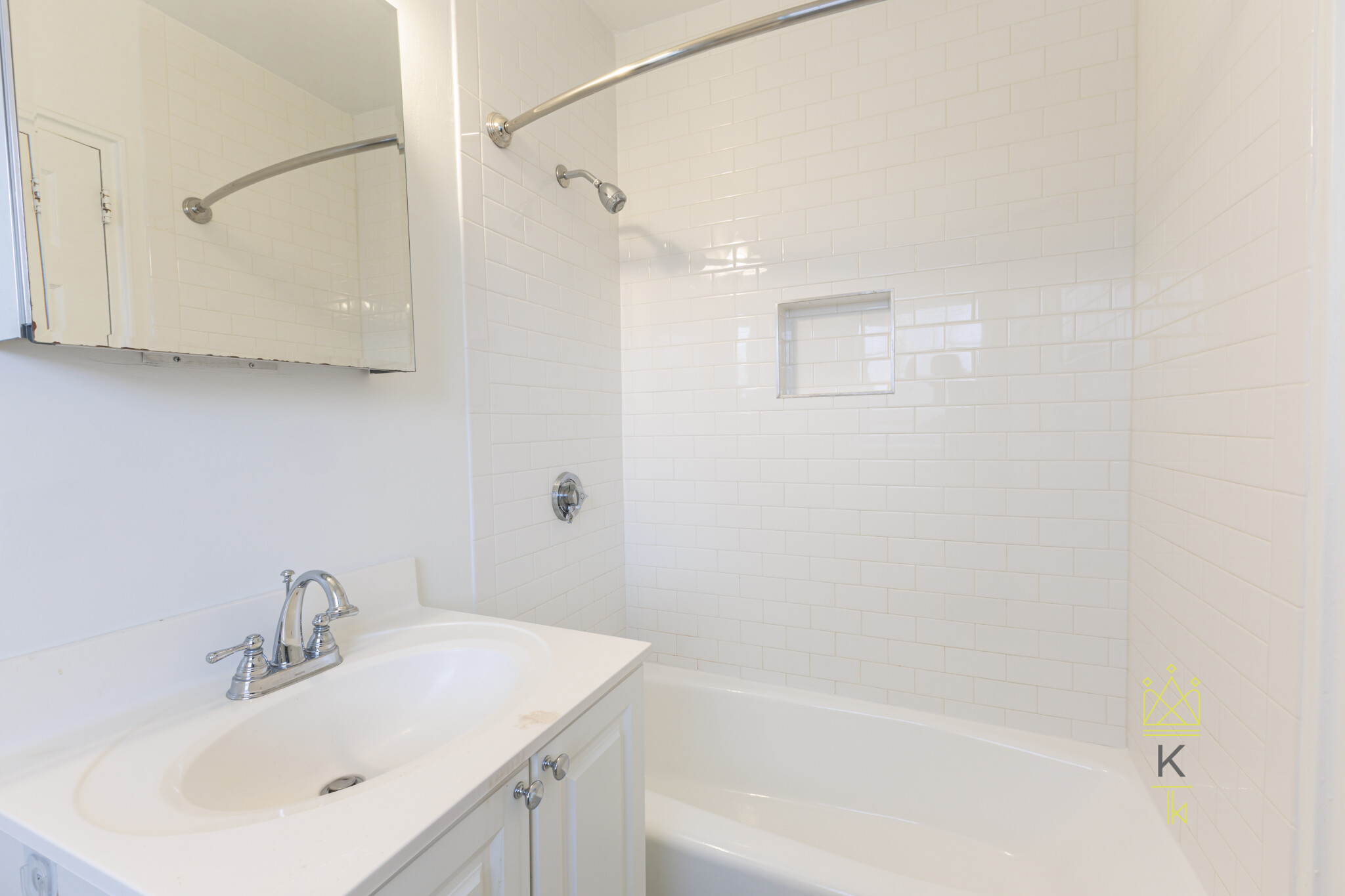 260 Independence Dr, West Roxbury