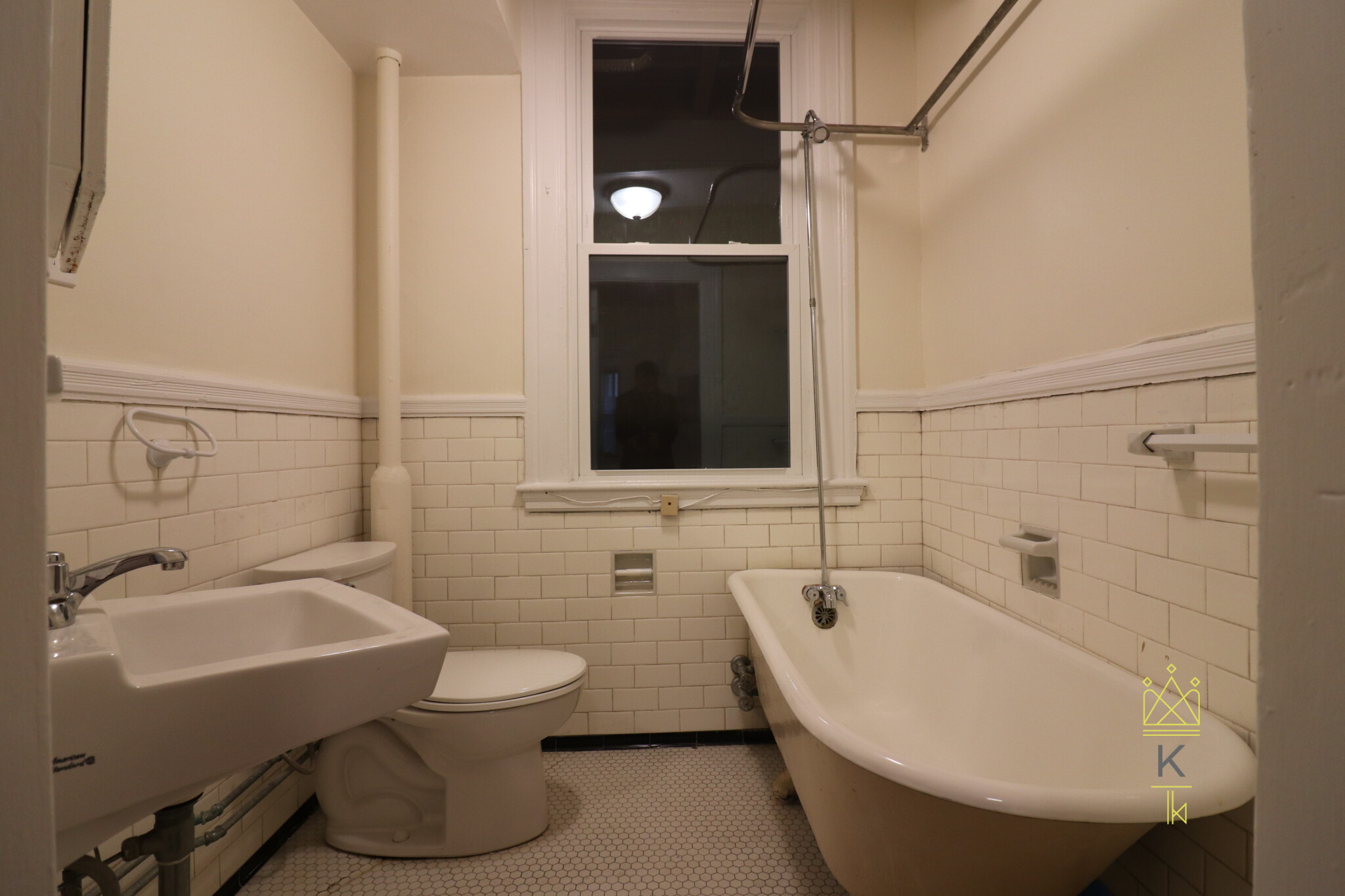 885 Massachusetts Ave, Mid Cambridge