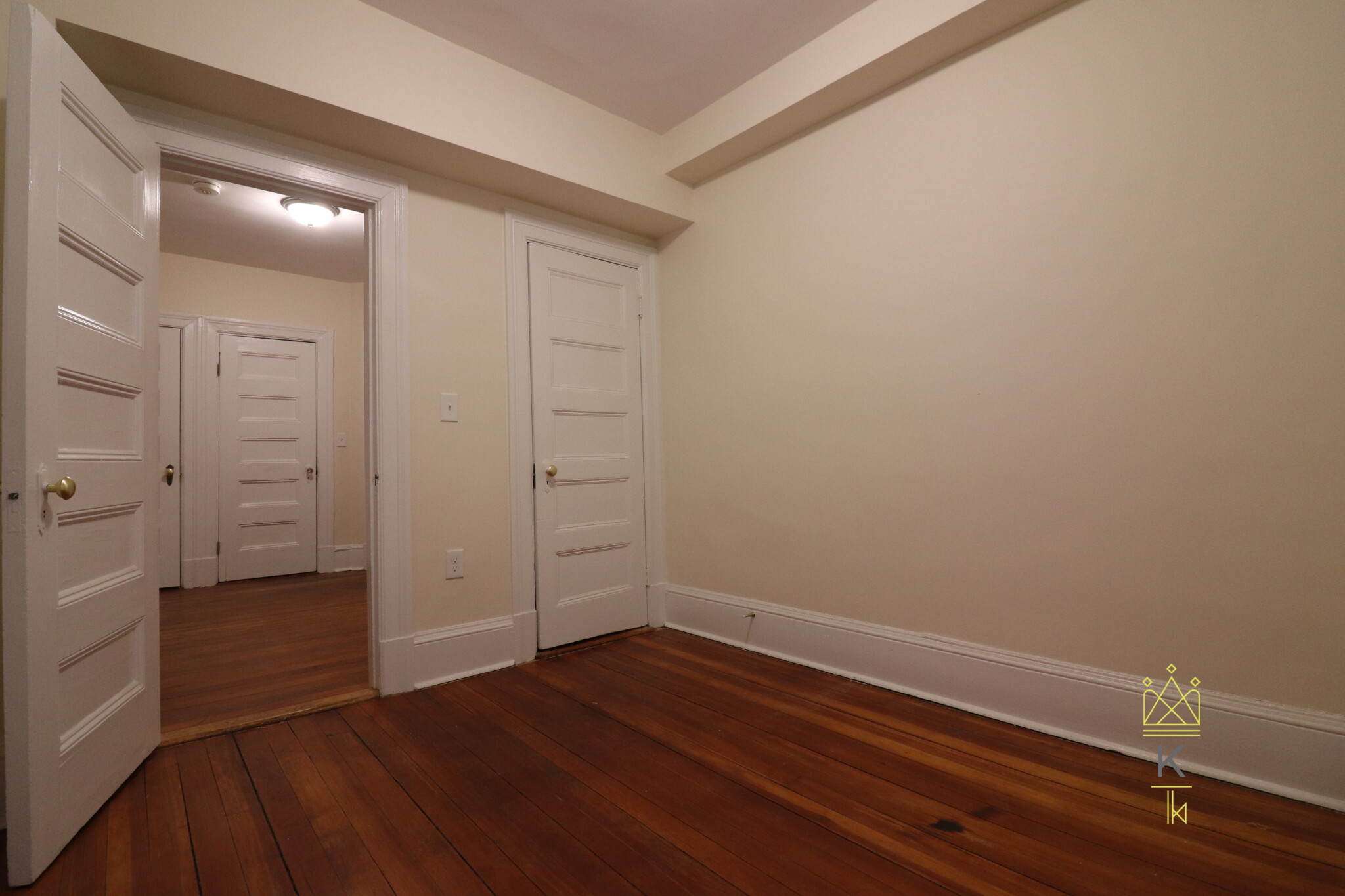 885 Massachusetts Ave, Mid Cambridge