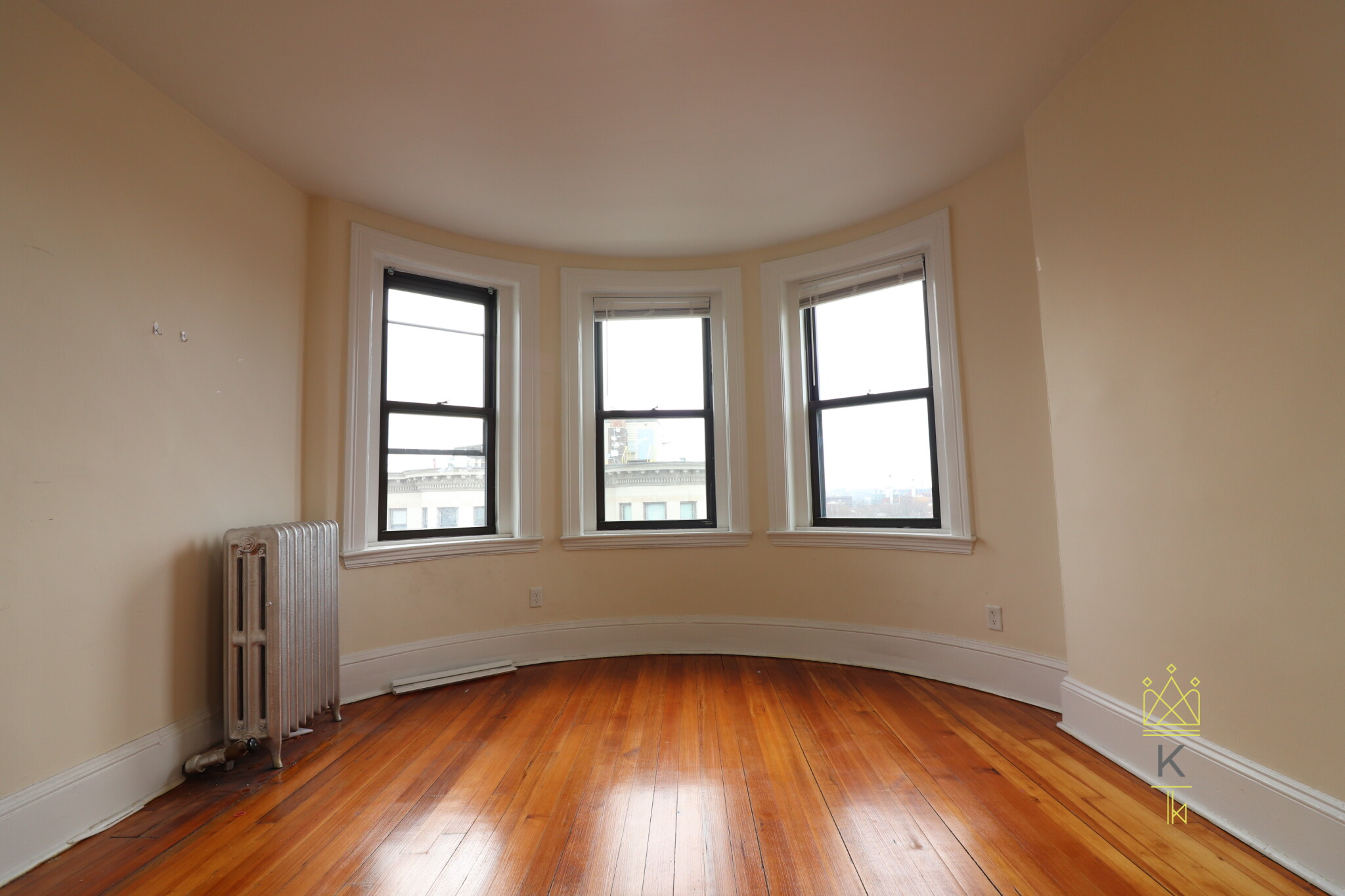 885 Massachusetts Ave, Mid Cambridge