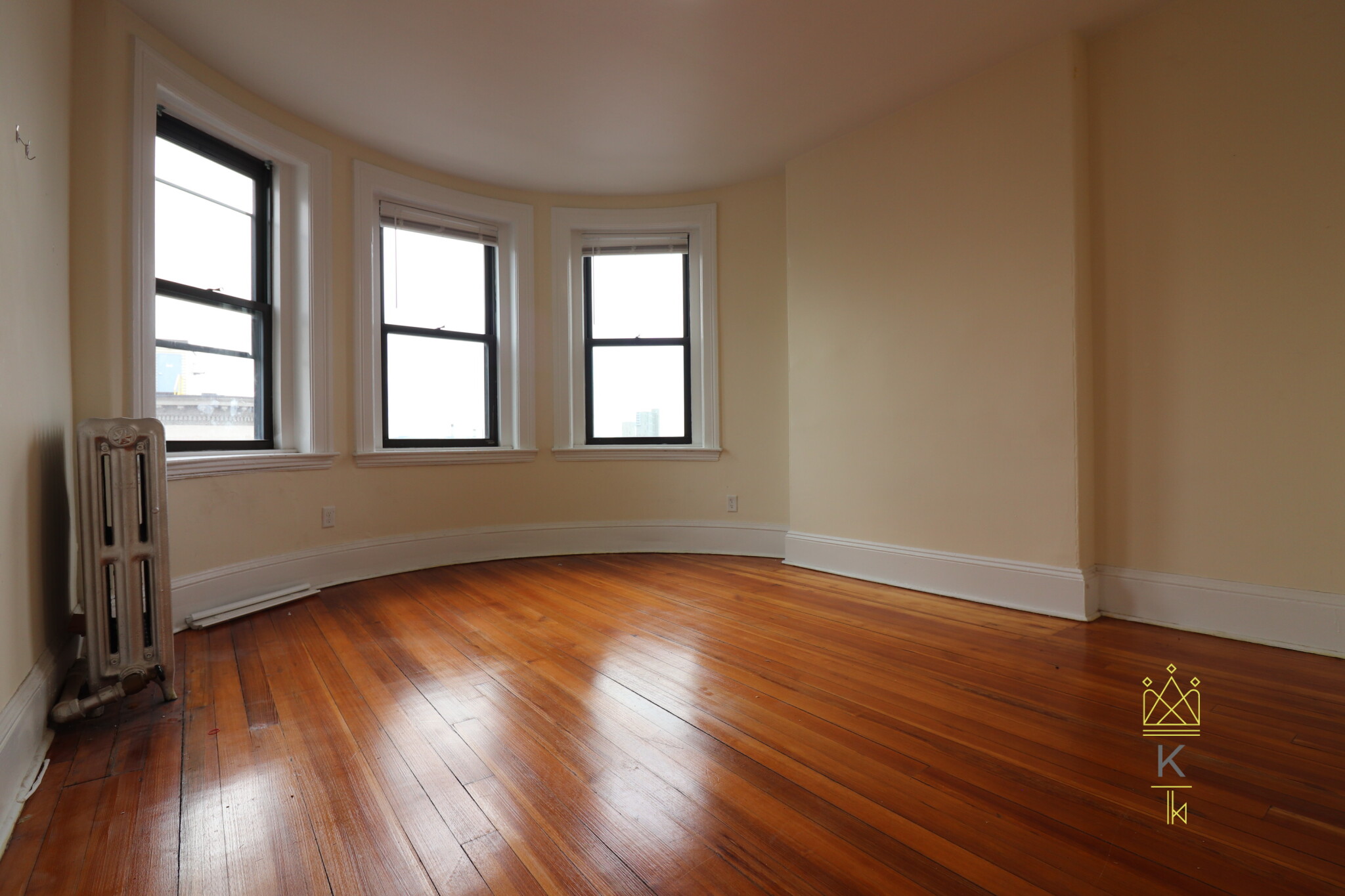 885 Massachusetts Ave, Mid Cambridge