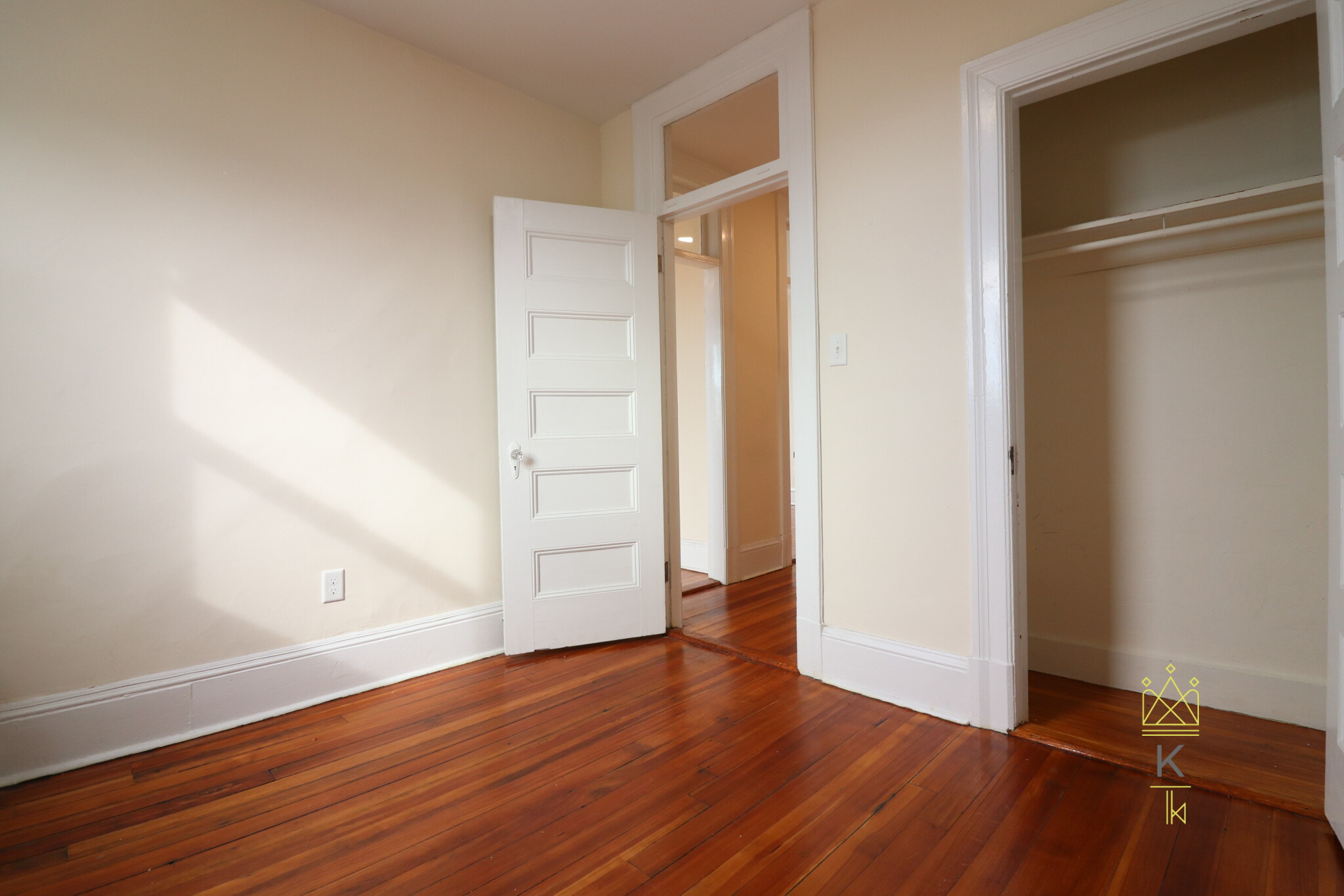 885 Massachusetts Ave, Mid Cambridge