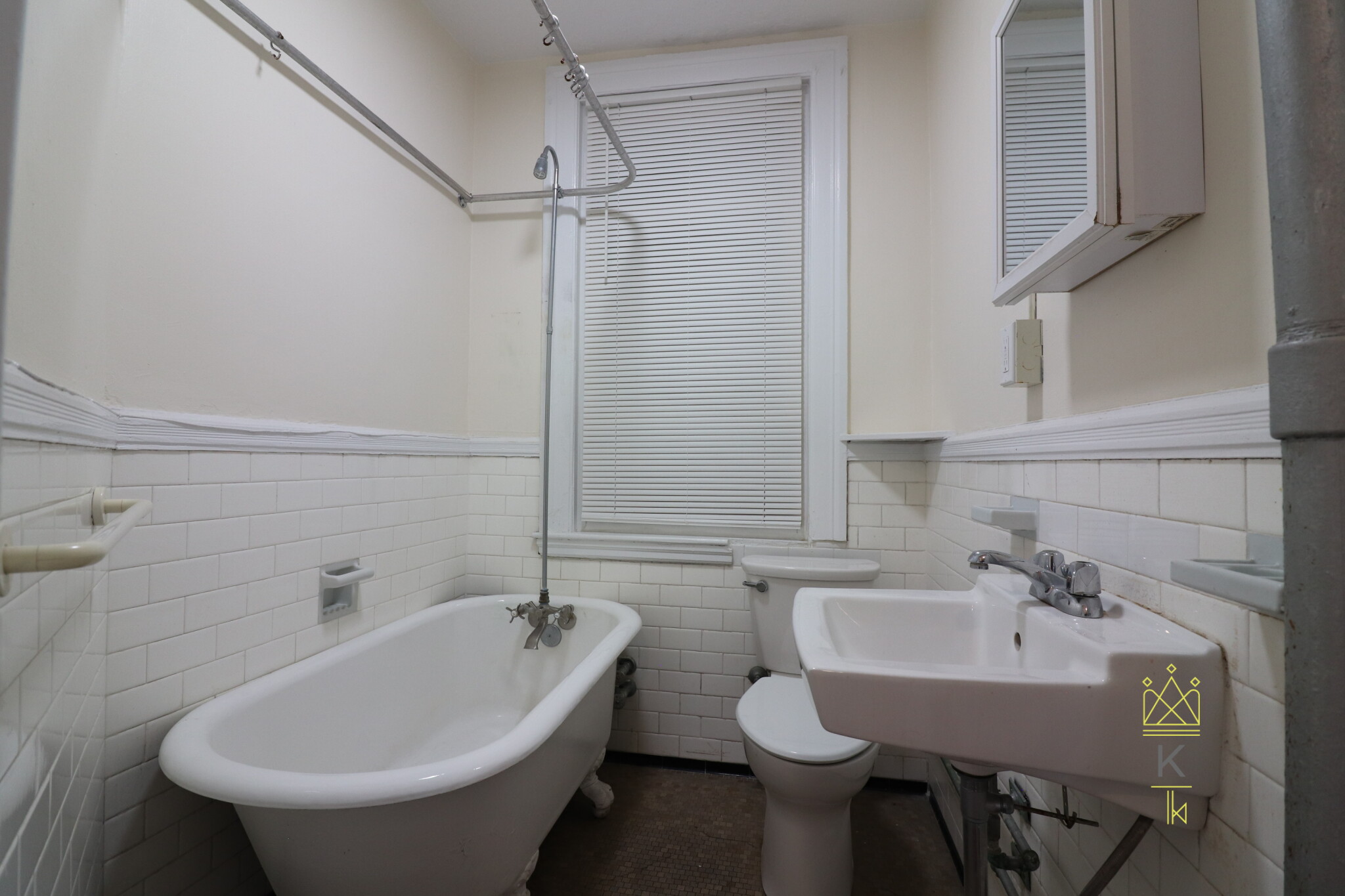 885 Massachusetts Ave, Mid Cambridge