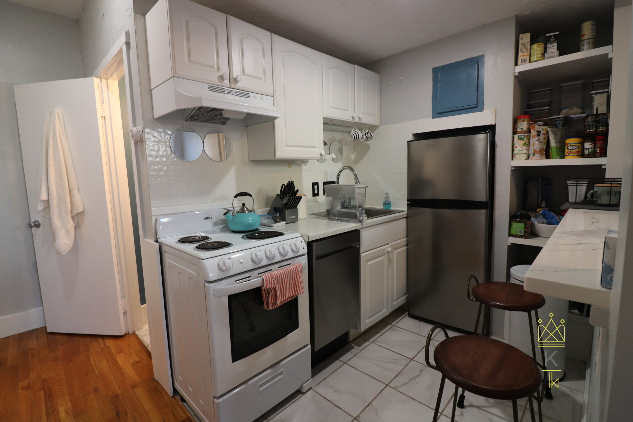 39 Irving St, Beacon Hill