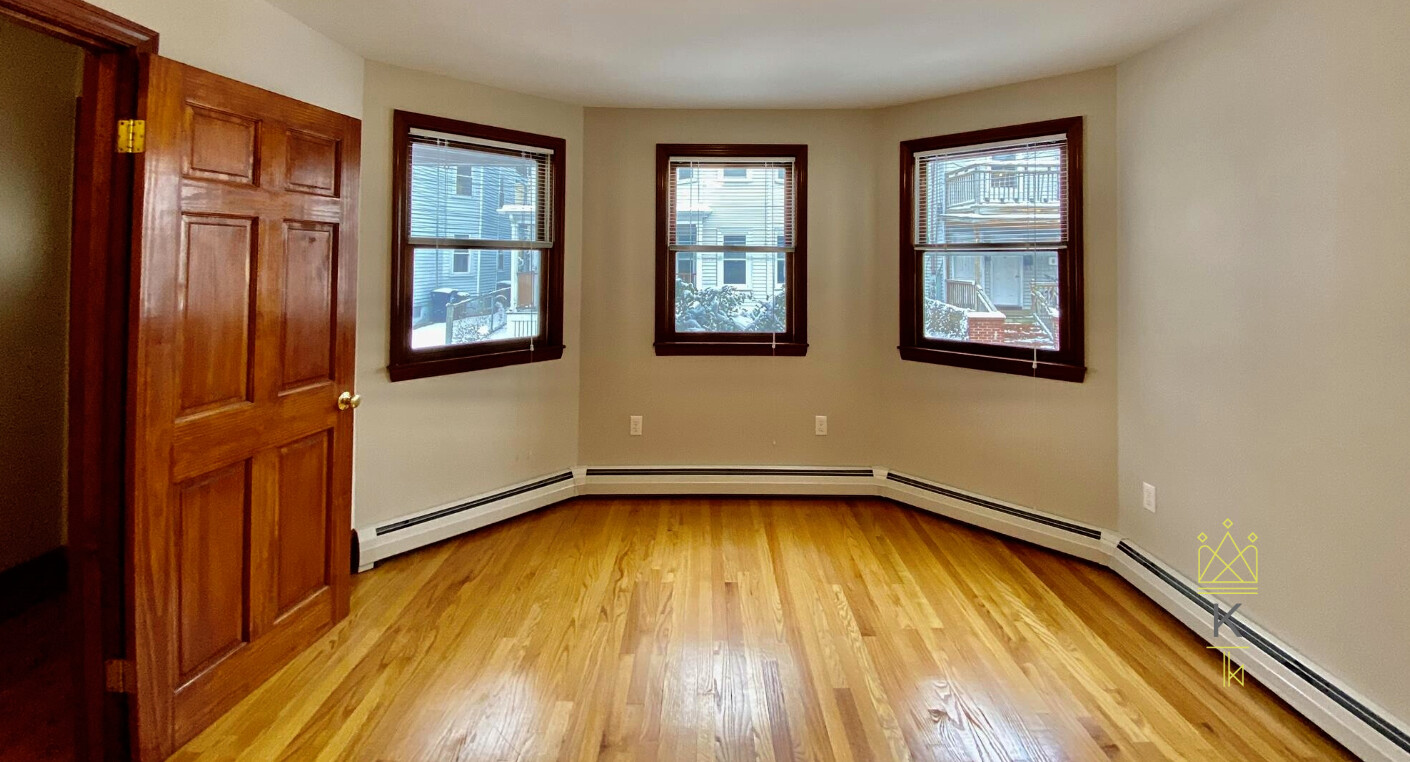 36 Speridakis Ter, Cambridgeport