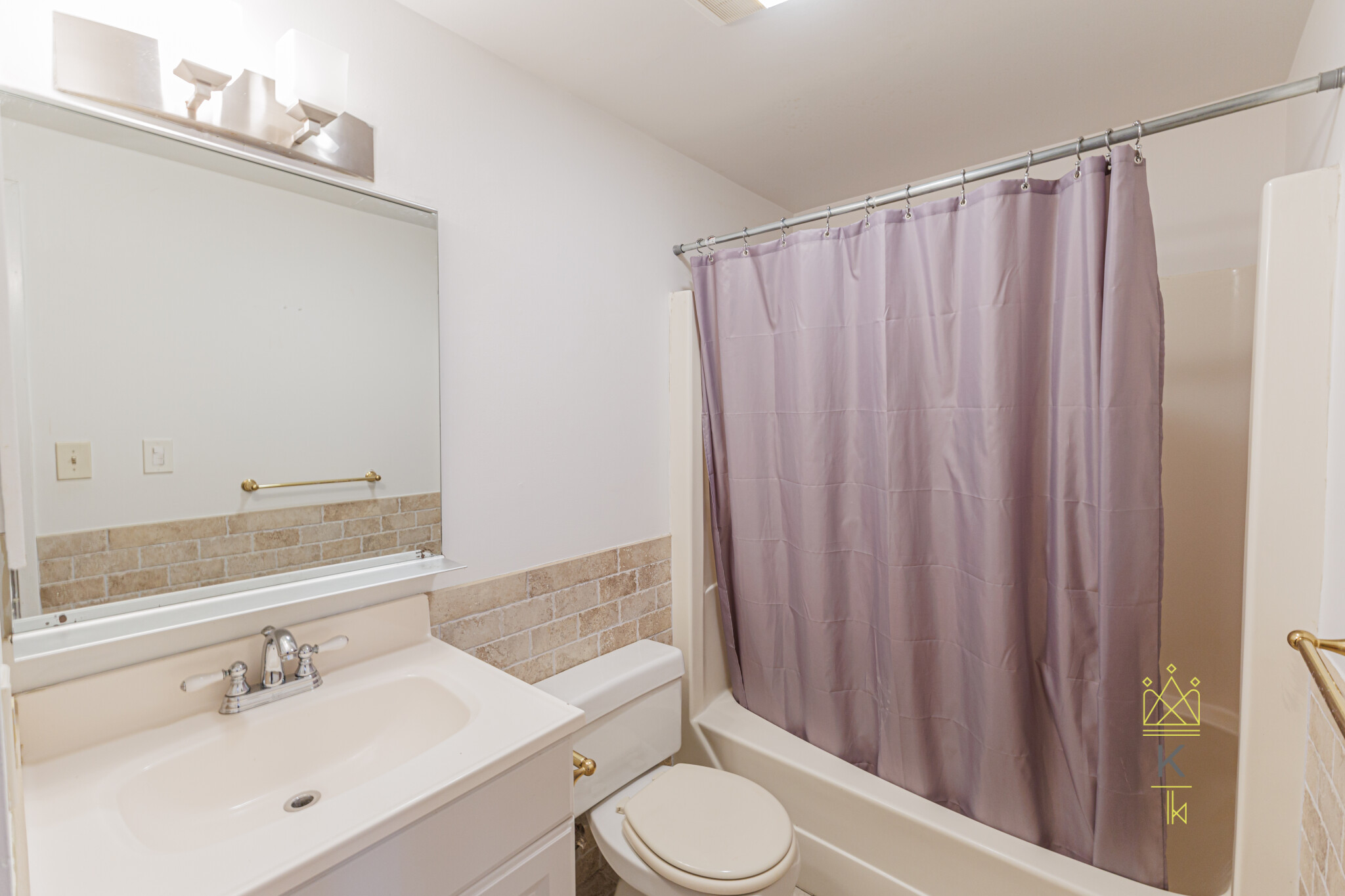 96 Gainsborough St, Fenway