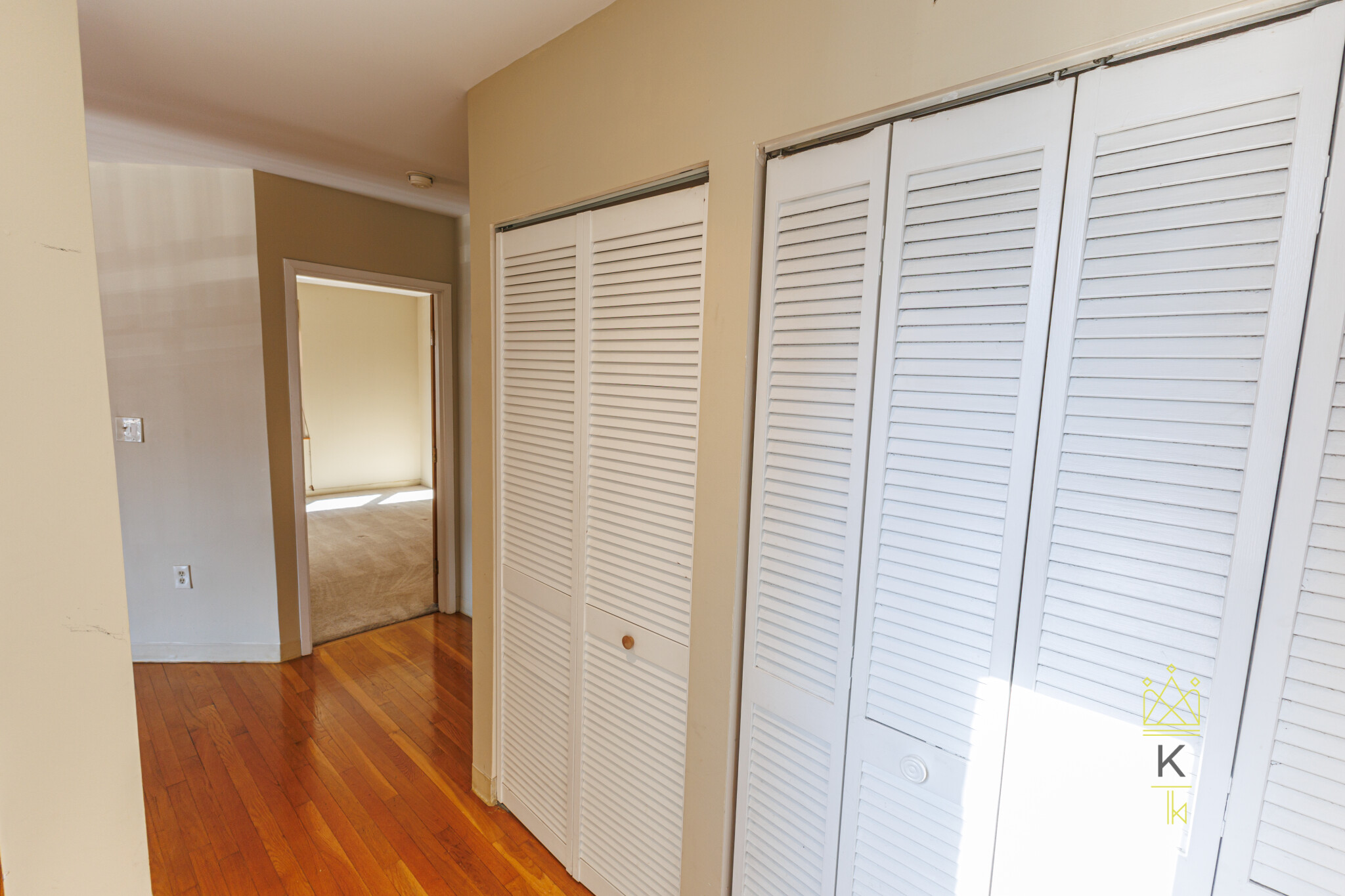 96 Gainsborough St, Fenway