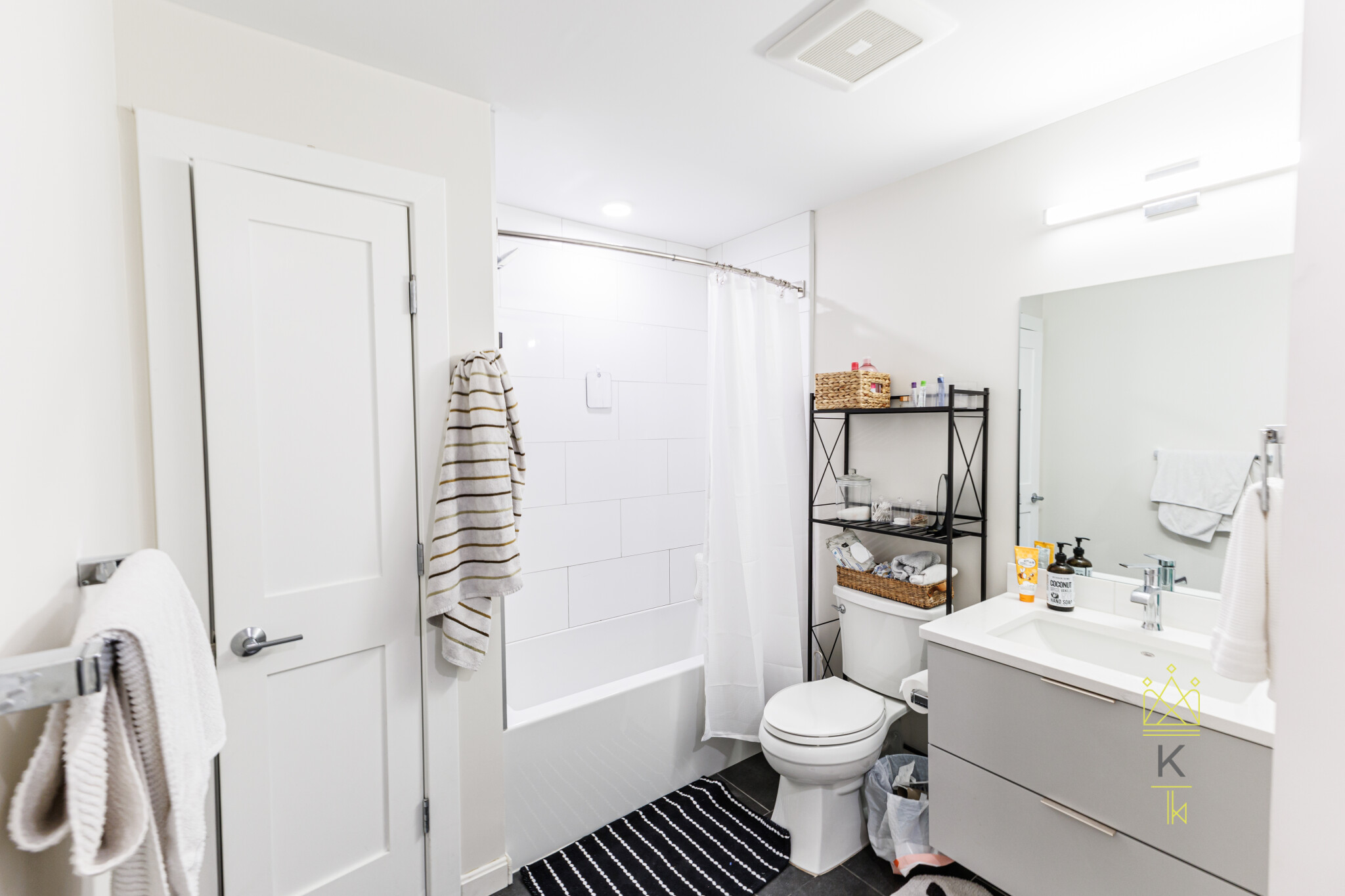 458 Washington St, Brighton