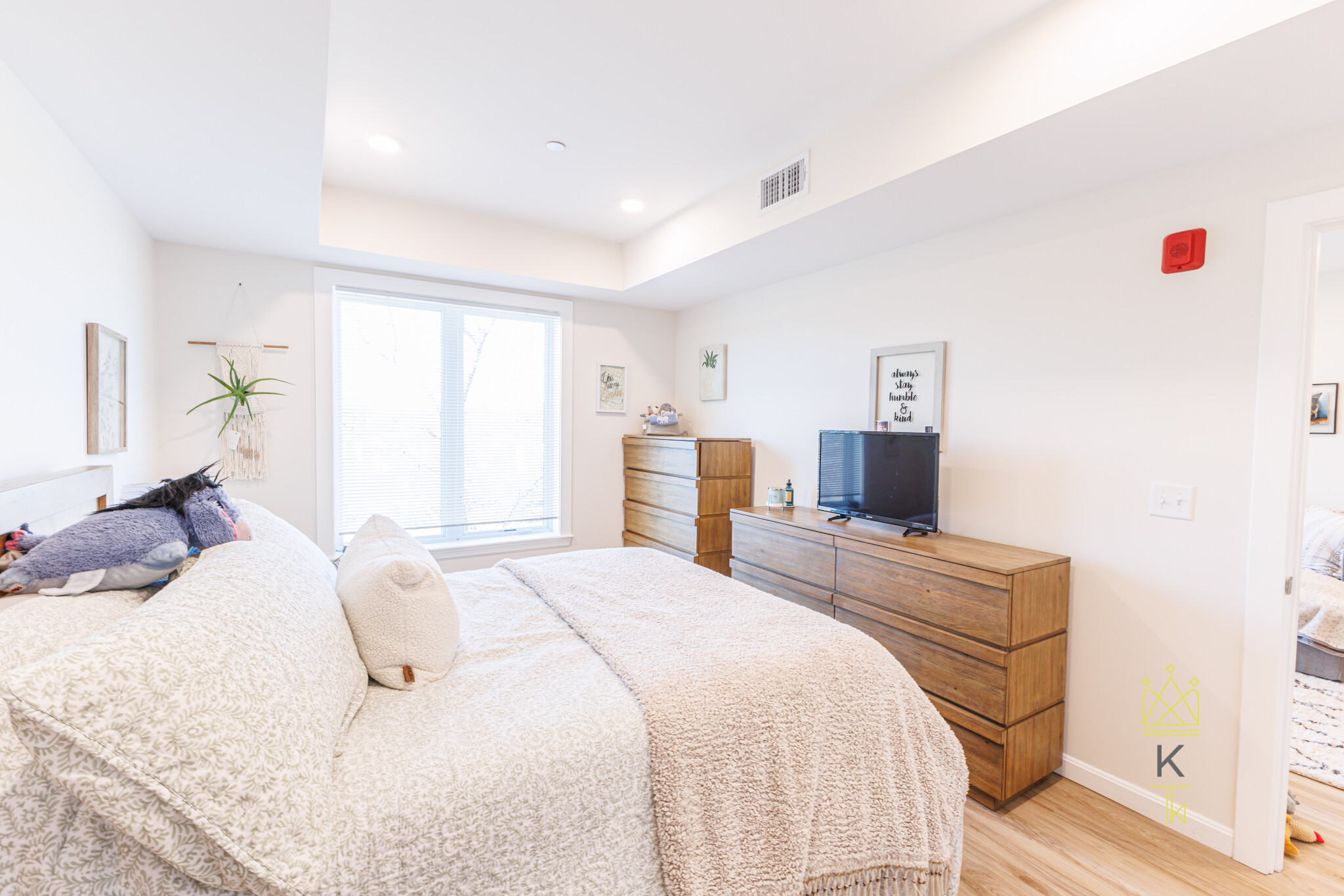 458 Washington St, Brighton