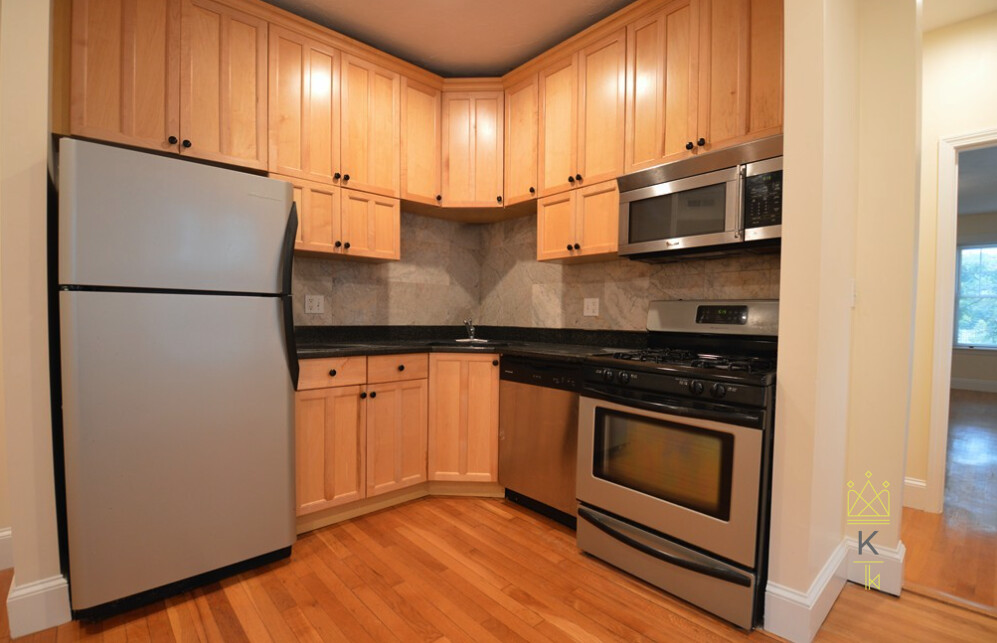 191 Winthrop Rd, Aspinwall Hill