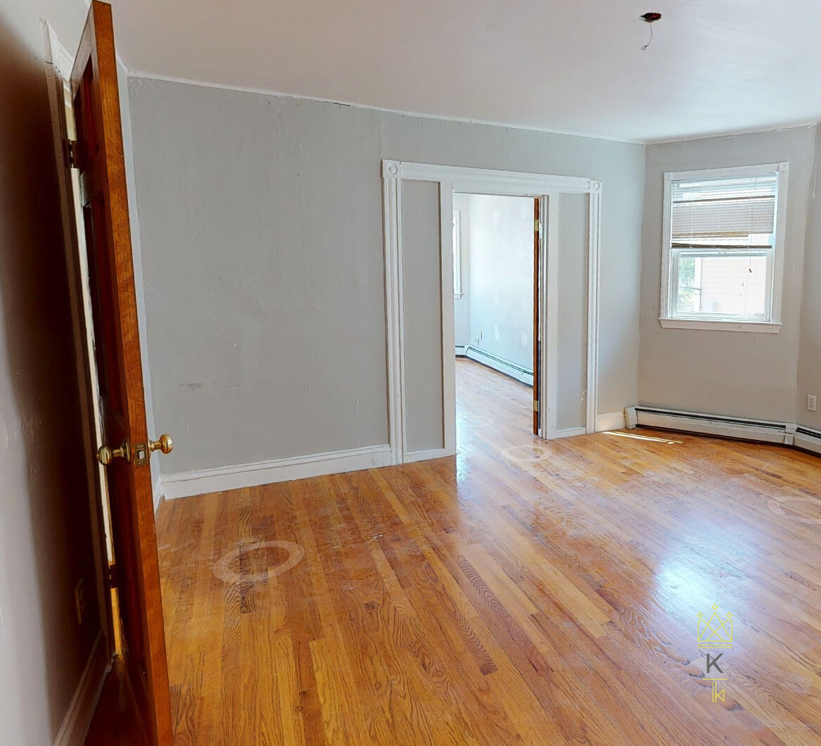 32 Speridakis Ter, Cambridgeport