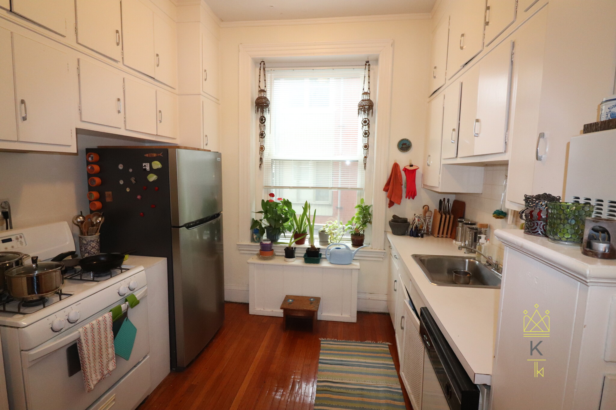 1569 Beacon St, Brookline