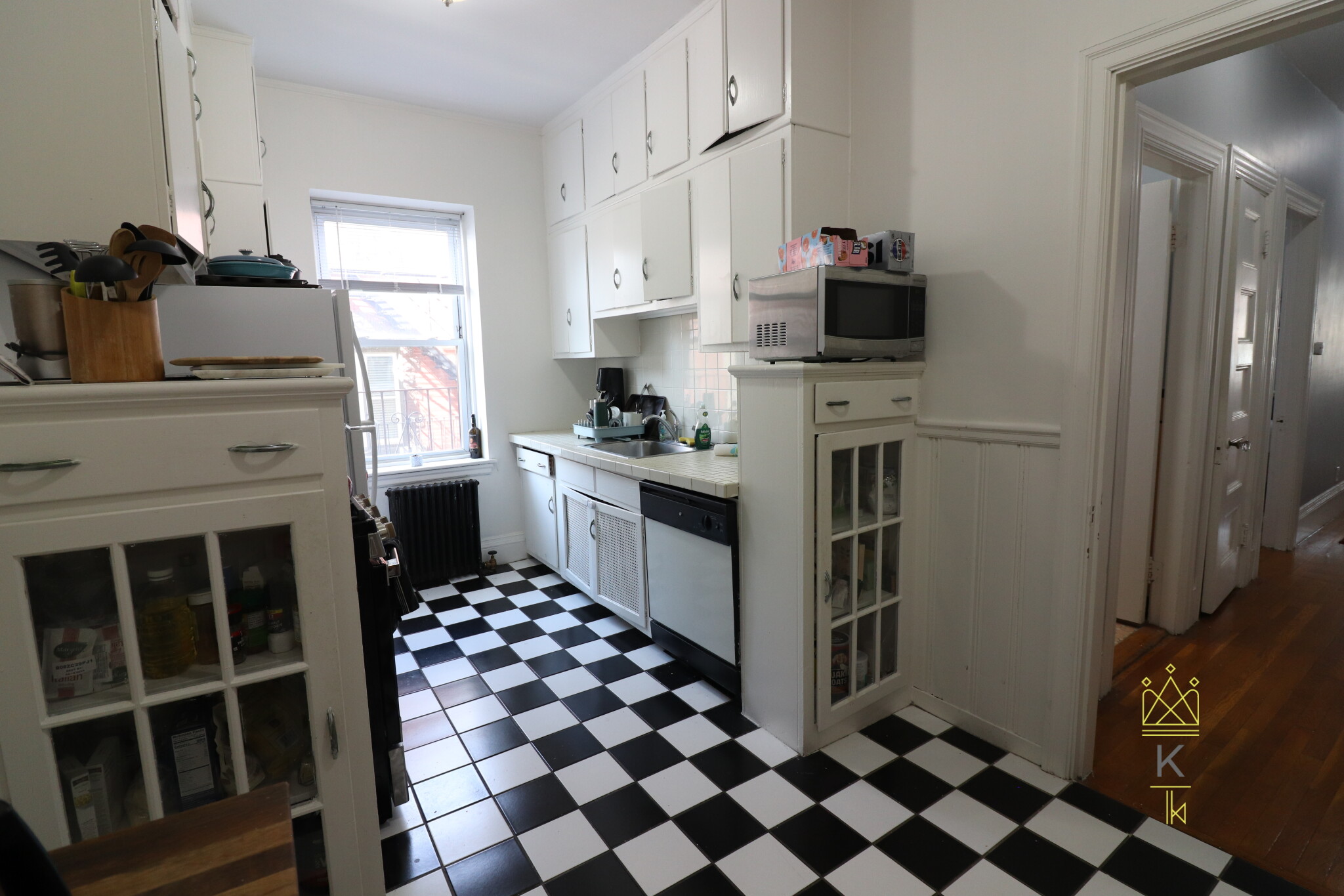 1569 Beacon St, Brookline