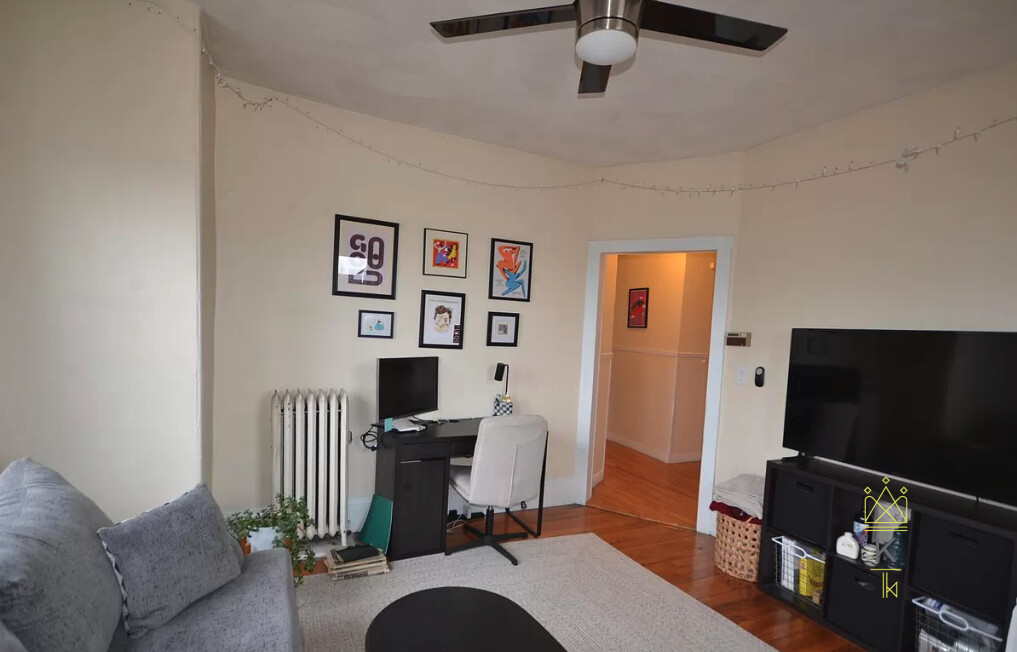 108 Myrtle St, Beacon Hill