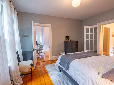 77 Wenham St, Jamaica Plain