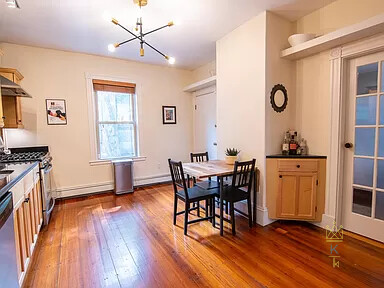 77 Wenham St, Jamaica Plain