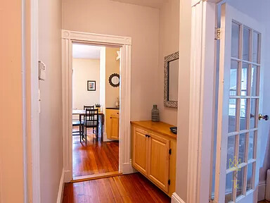 77 Wenham St, Jamaica Plain