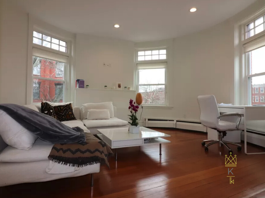 1871 Beacon St, Brookline