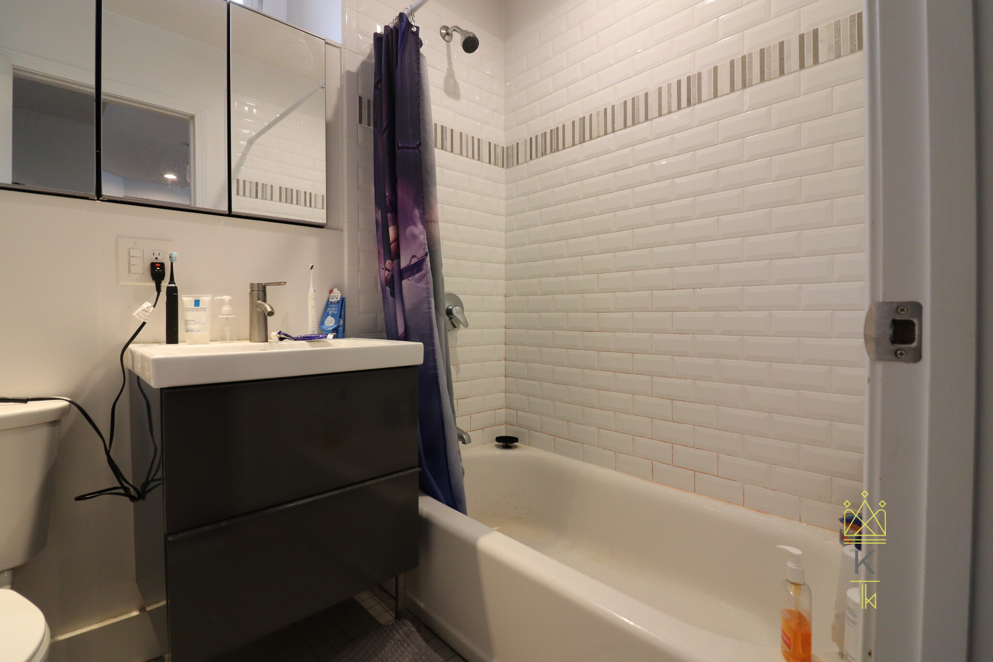 12 Braemore Rd, Brighton