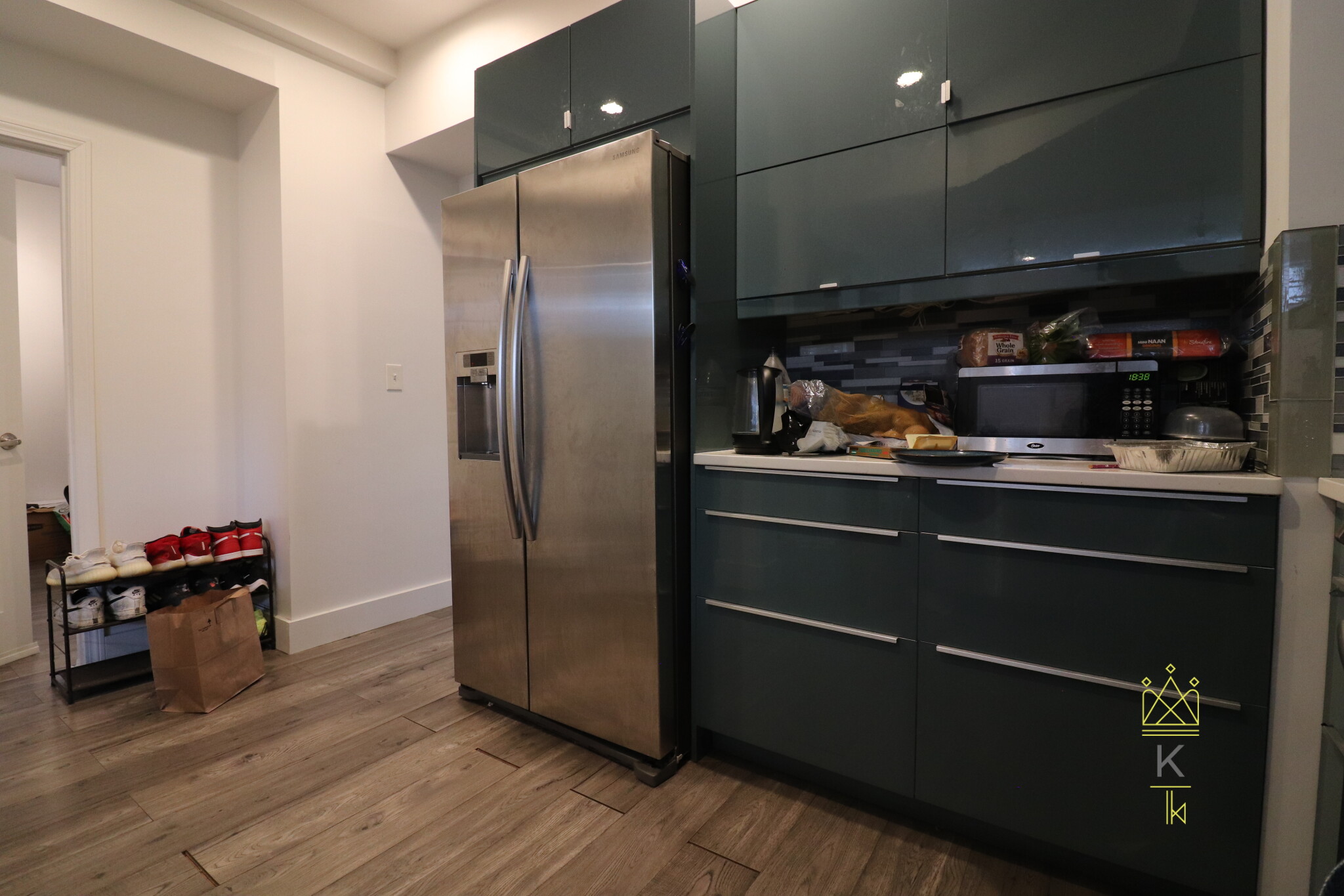 12 Braemore Rd, Brighton