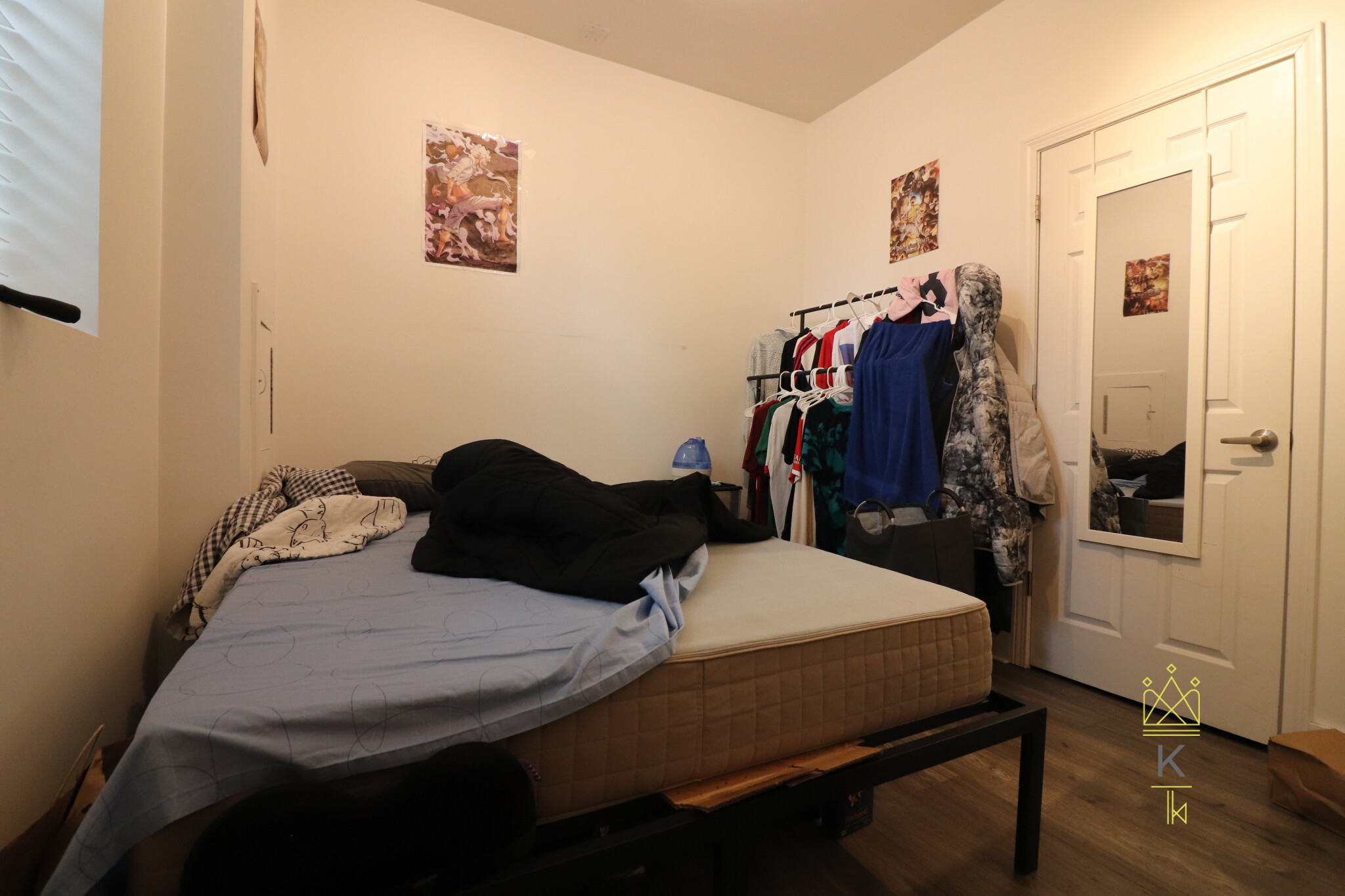 12 Braemore Rd, Brighton