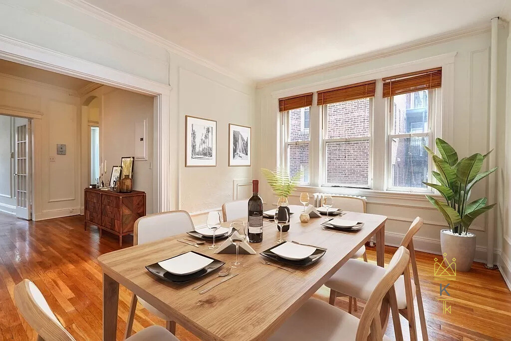 12 James St, North Brookline