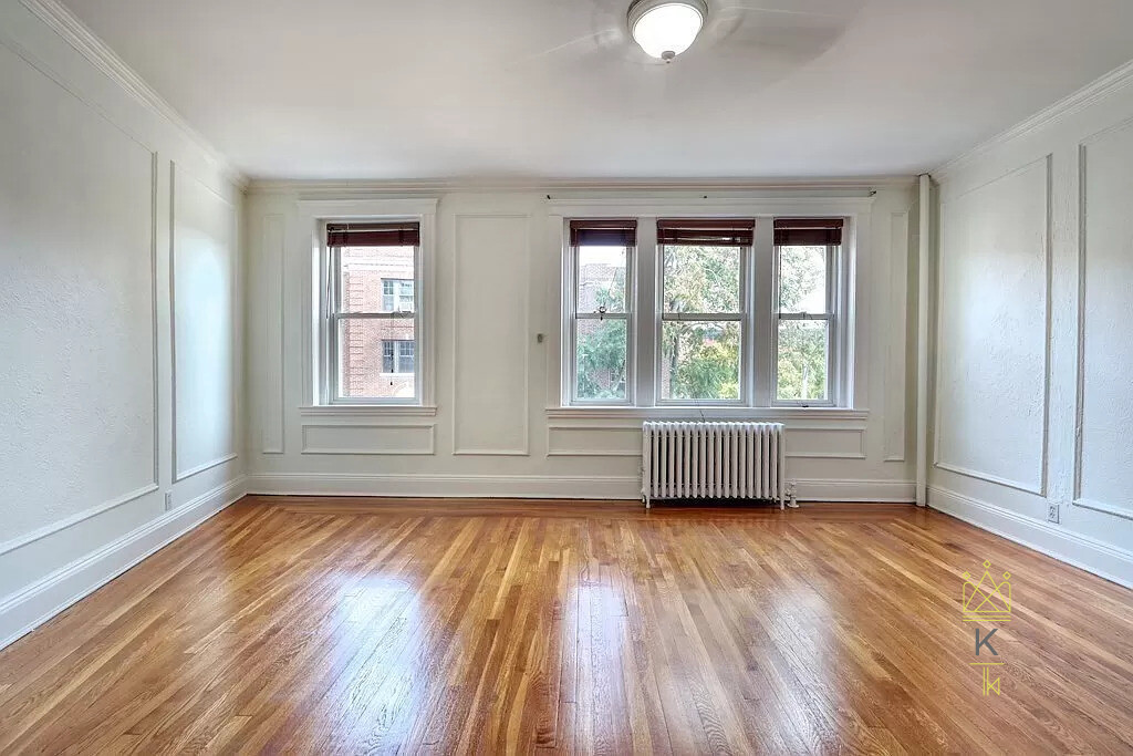 12 James St, North Brookline