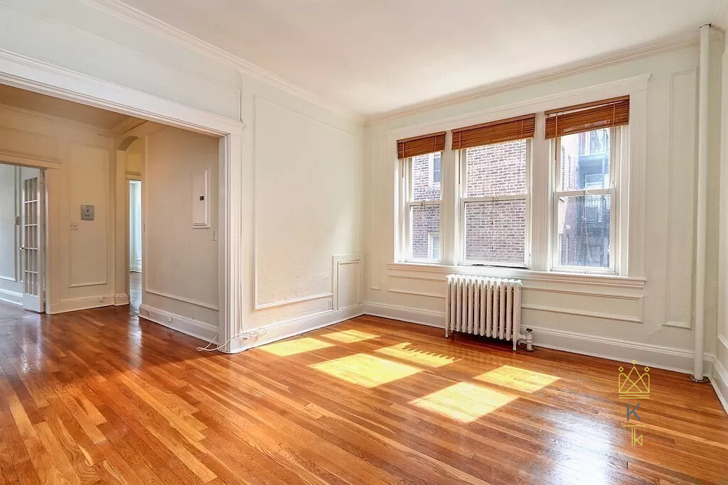 12 James St, North Brookline