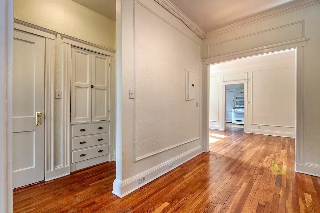 12 James St, North Brookline