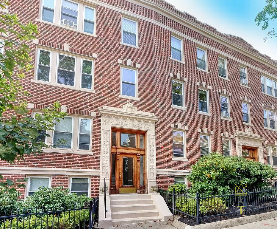 12 James St, North Brookline