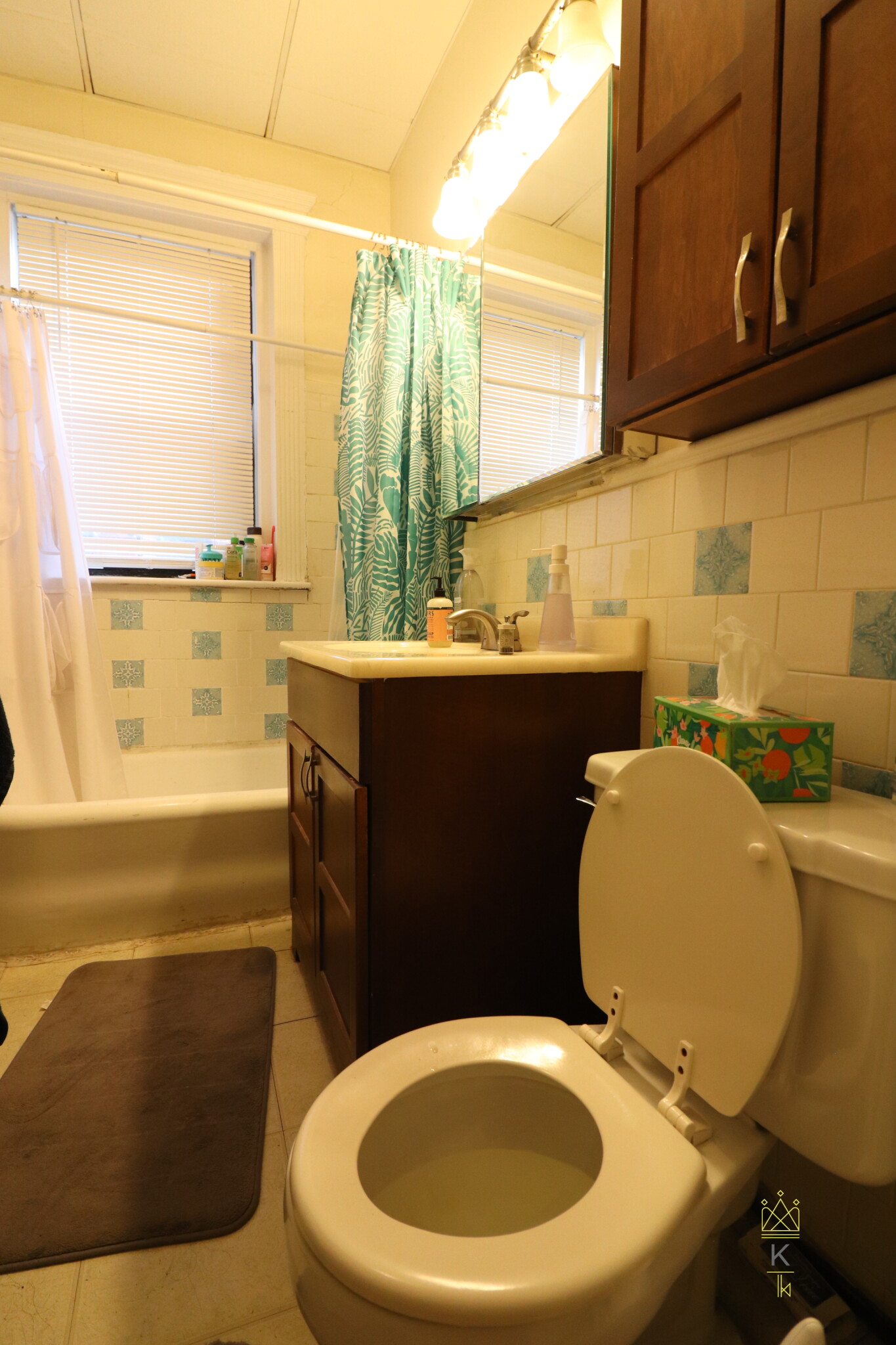 1961 Commonwealth Ave, Brighton