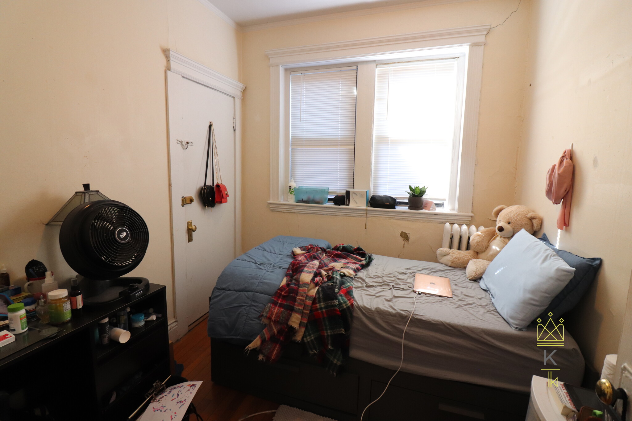 1959 Commonwealth Ave, Brighton