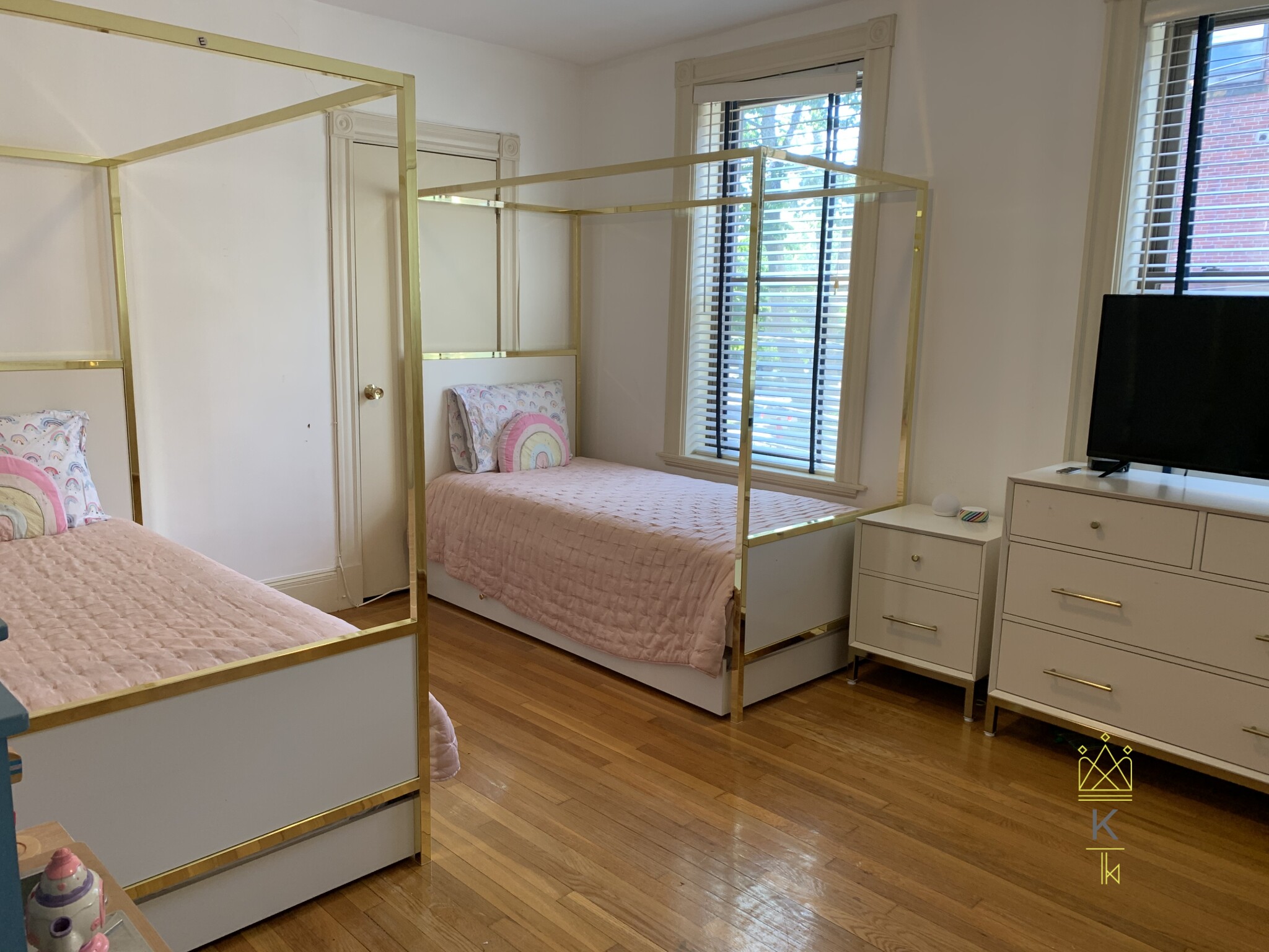 12 Dean Rd, Brookline