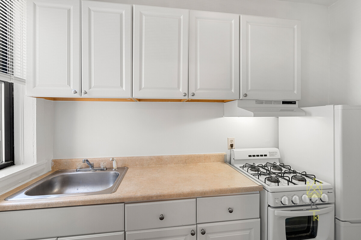 126 Babcock St, North Brookline