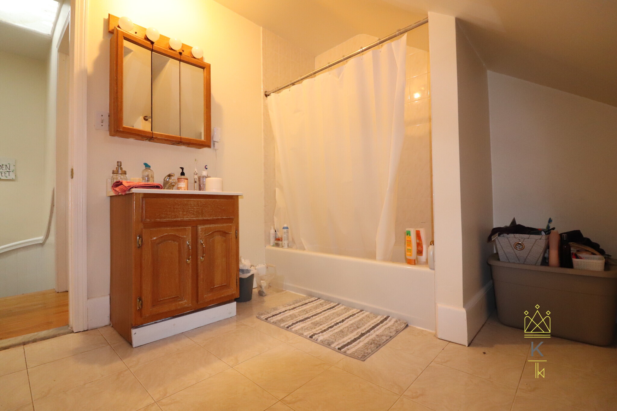 216 Freeman St, Coolidge Corner