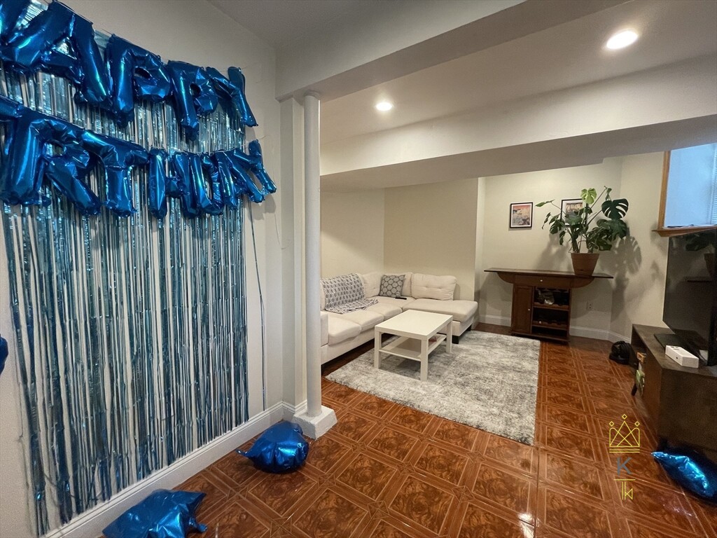 191 Winthrop Rd, Aspinwall Hill