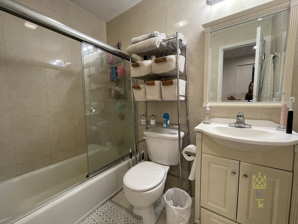 https://ygl-photos.s3.us-west-004.backblazeb2.com/9688W666299eb17f57.jpg