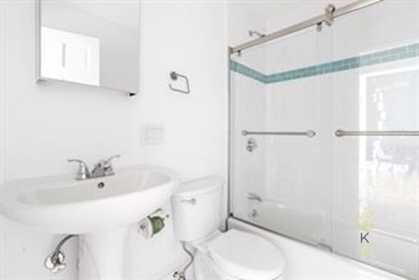 674 Washington St, Aspinwall Hill