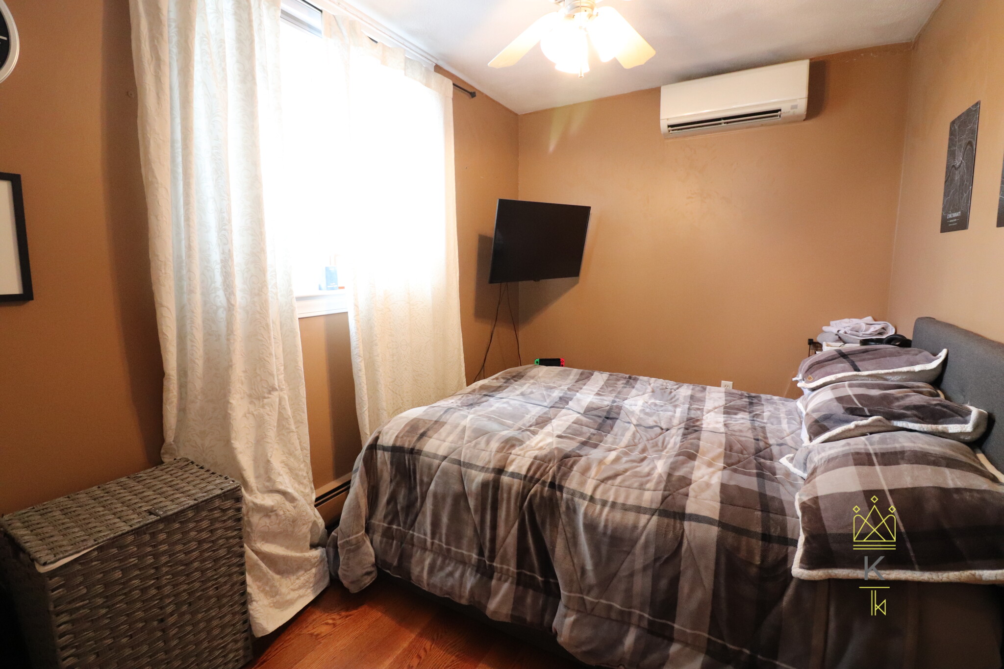 270 E St, South Boston