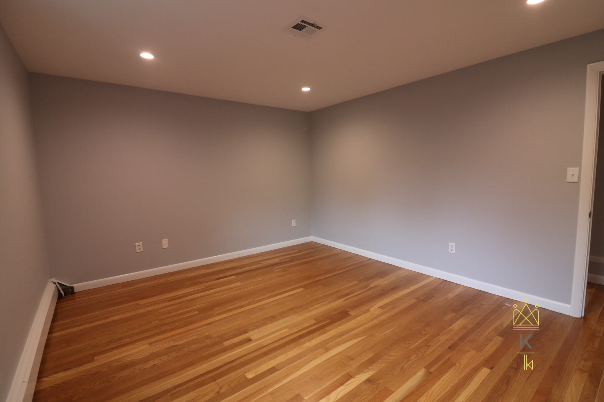 72 Louise Rd, Chestnut Hill