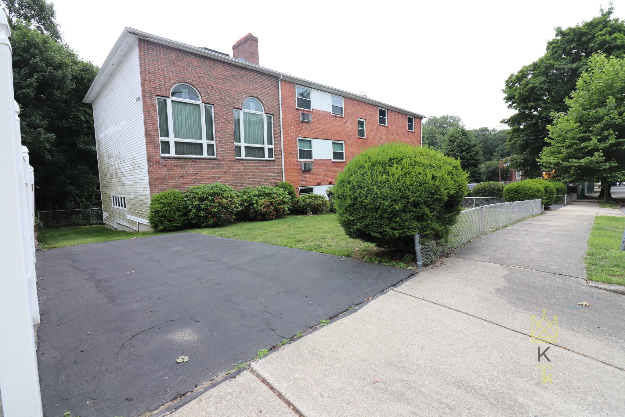 72 Louise Rd, Chestnut Hill