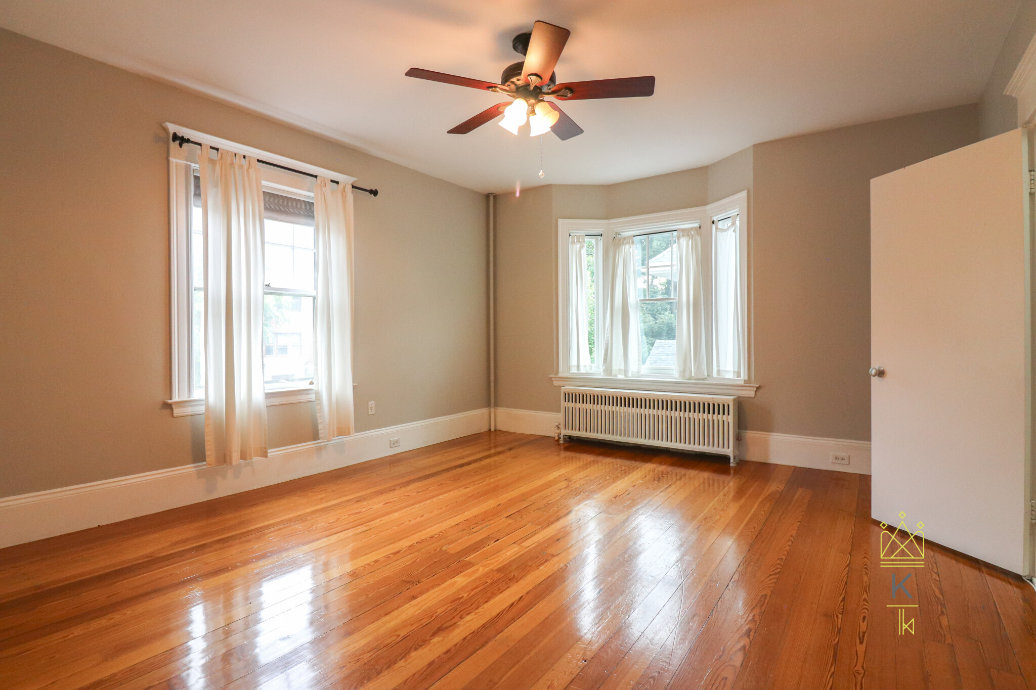 42 Englewood Ave, Brighton