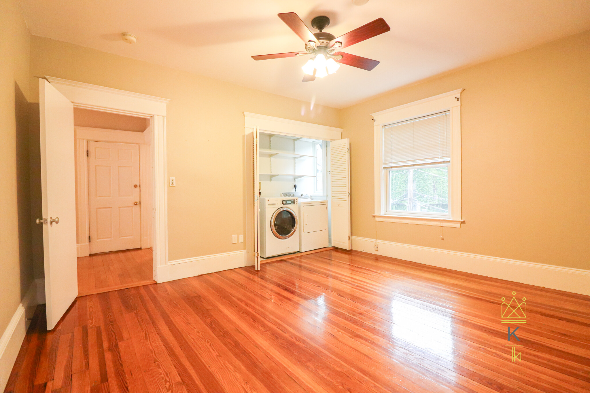 42 Englewood Ave, Brighton