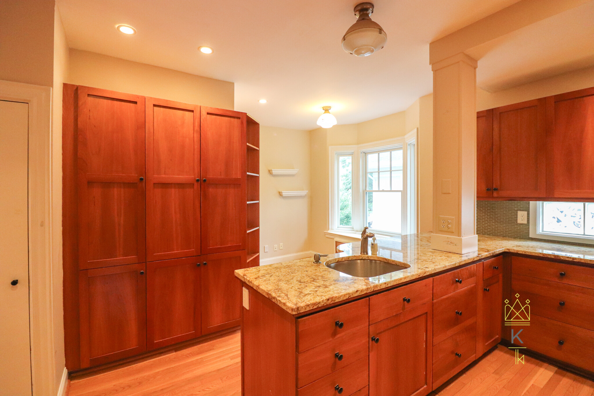 42 Englewood Ave, Brighton