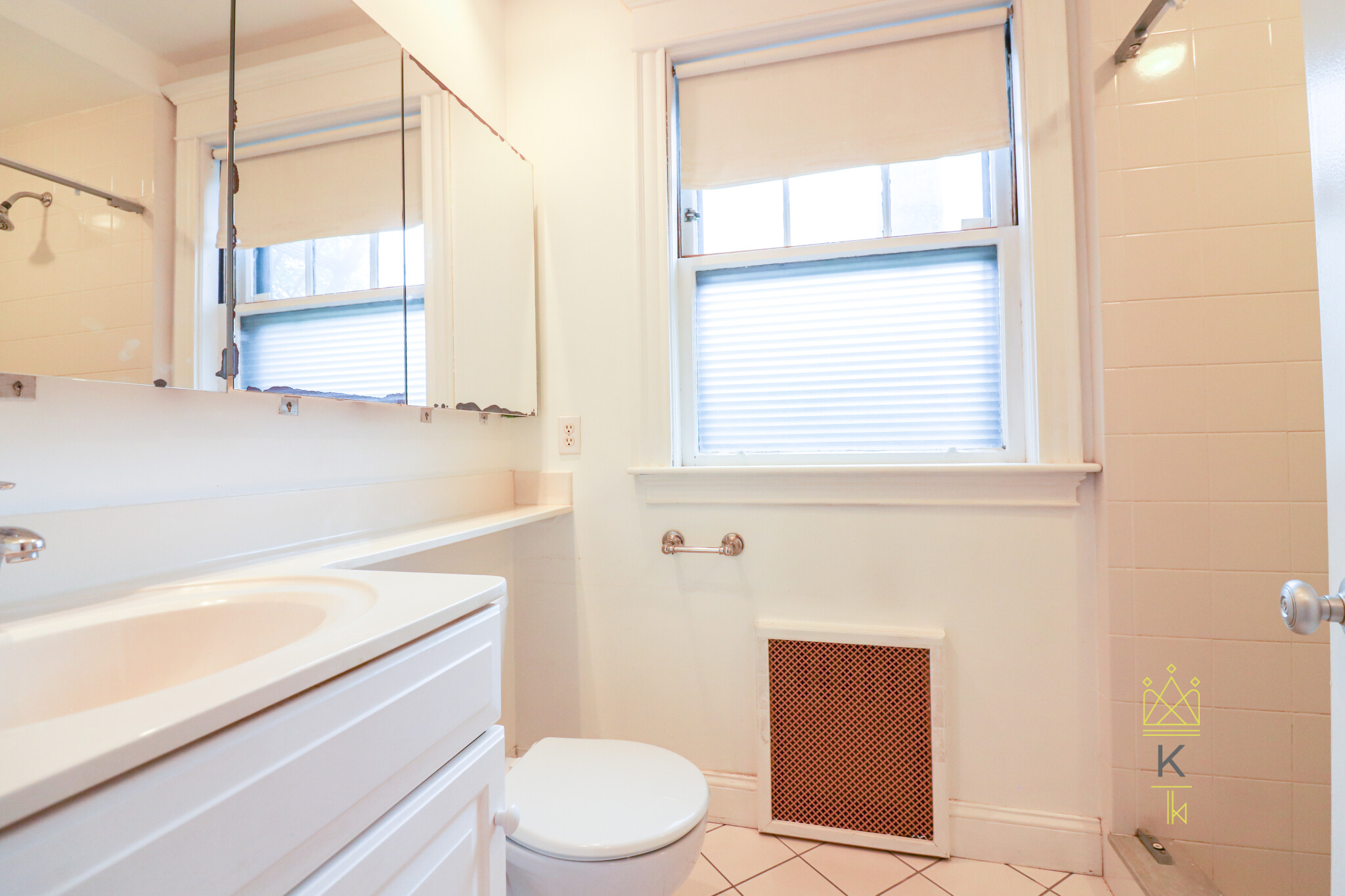 42 Englewood Ave, Brighton