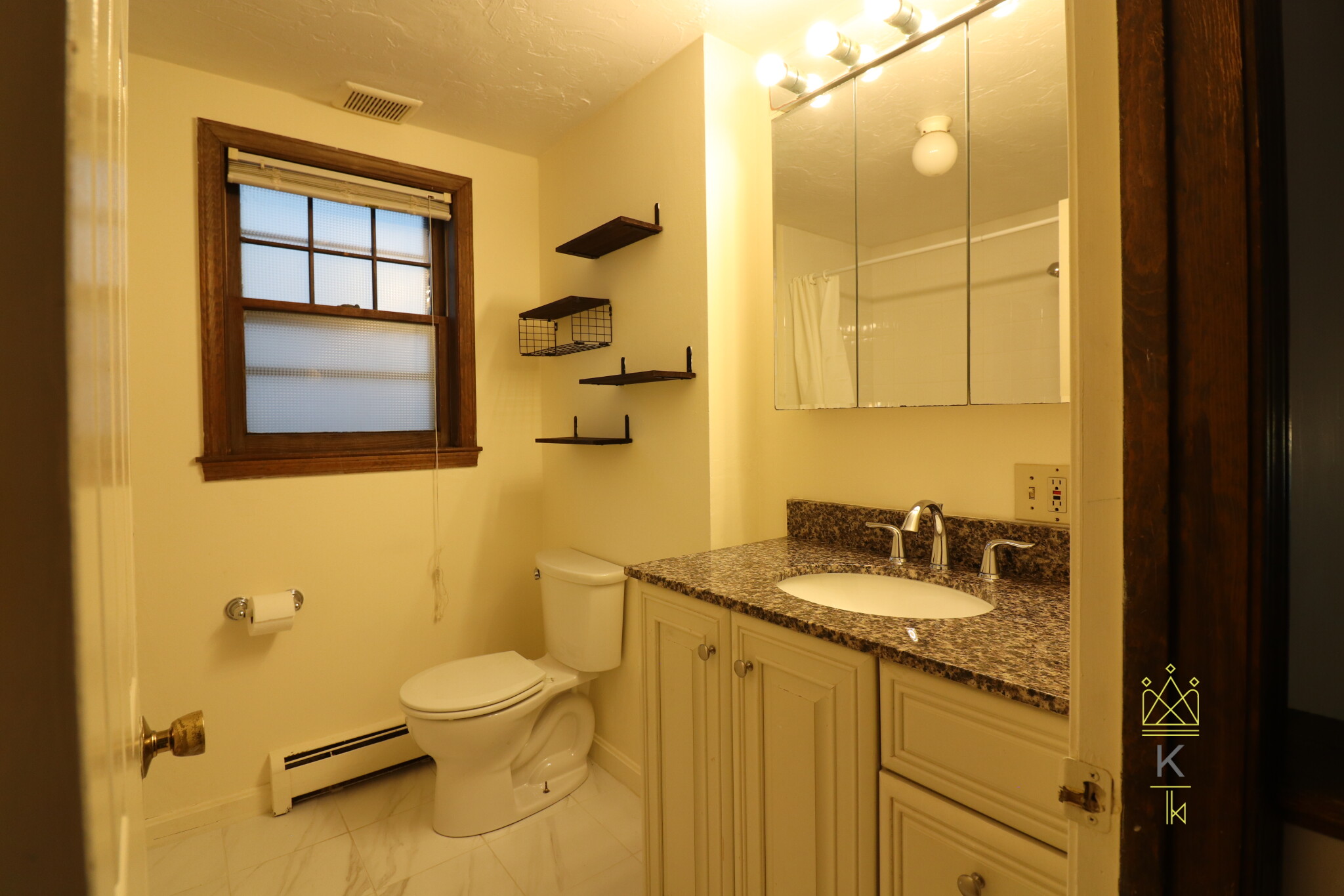 20 Eliot St, Chestnut Hill