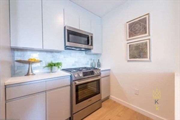 16 Boardman St, East Boston